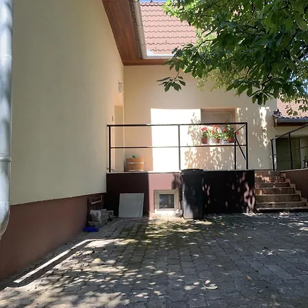 Joerghy Haus Guest house *