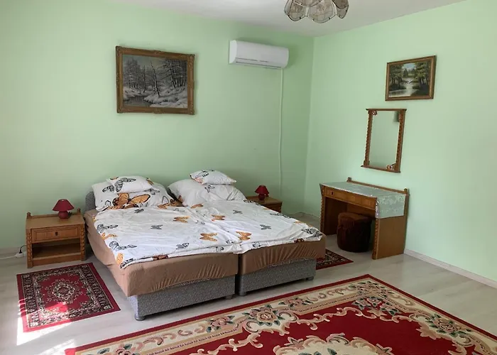 Joerghy Haus 게스트하우스 *